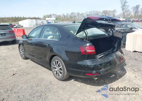 2017 Volkswagen Jetta 1.4T Se z USA, uszkodzony, nr VIN 3VWDB7AJ3HM310645